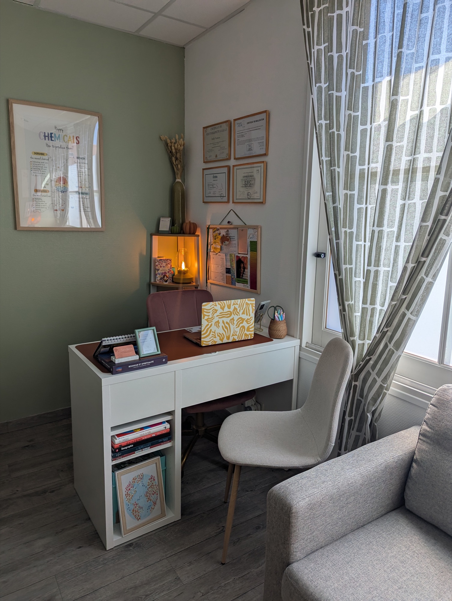 Détail cabinet - Ambiance et bureau